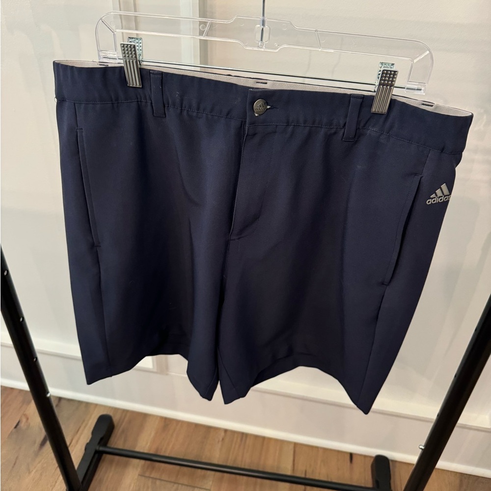 Adidas golf shorts - size 38